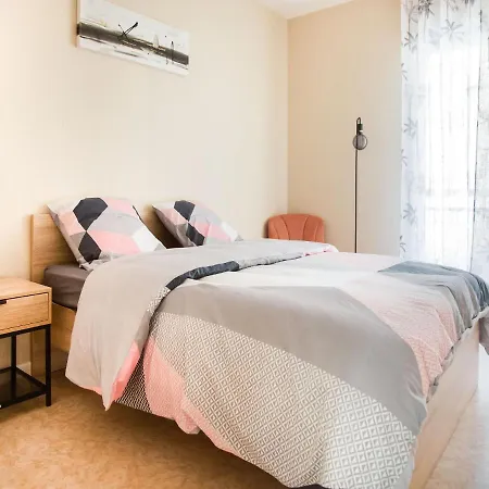 Apartment Apartment In Chaumont Near Town Center *