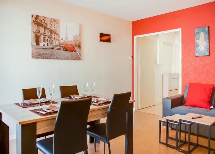 Apartment In Chaumont Near Town Center * 쇼몽