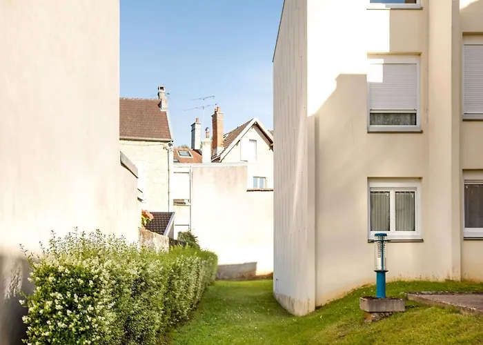 아파트 Apartment In Chaumont Near Town Center