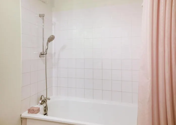 Apartment In Chaumont Near Town Center 쇼몽