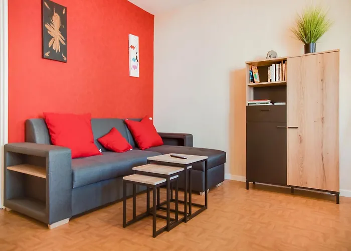 Apartment In Chaumont Near Town Center * 쇼몽